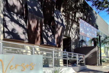 Studio à venda com 34m², 1 quarto e sem vaga Studio à venda com 34m², 1 quarto e sem vagaFachada - Plaquinha