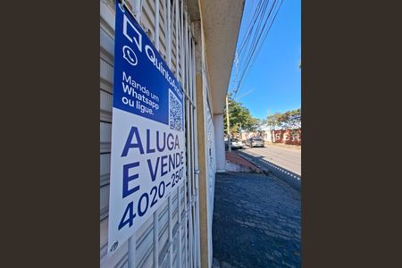 Casa para alugar com 200m², 3 quartos e 4 vagas Casa para alugar com 200m², 3 quartos e 4 vagasPlaca