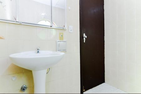 Casa para alugar com 200m², 3 quartos e 4 vagasBanheiro da Suíte