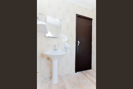 Casa para alugar com 200m², 3 quartos e 4 vagasBanheiro Social