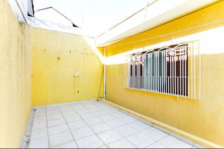 Casa para alugar com 200m², 3 quartos e 4 vagasQuintal
