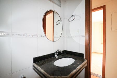 Apartamento à venda com 77m², 2 quartos e 2 vagas Apartamento à venda com 77m², 2 quartos e 2 vagasBanheiro