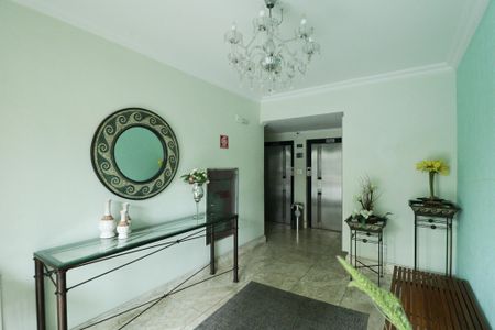 Apartamento à venda com 77m², 2 quartos e 2 vagas Apartamento à venda com 77m², 2 quartos e 2 vagasHall