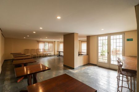 Apartamento à venda com 77m², 2 quartos e 2 vagas Apartamento à venda com 77m², 2 quartos e 2 vagasSalão de Festas