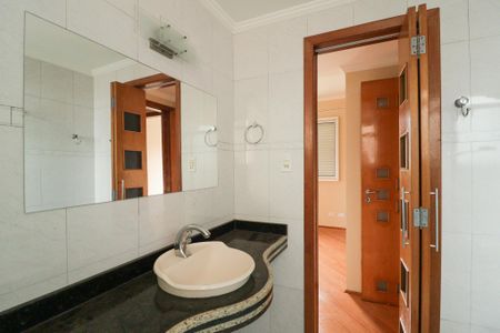 Apartamento à venda com 77m², 2 quartos e 2 vagas Apartamento à venda com 77m², 2 quartos e 2 vagasBanheiro da Suíte