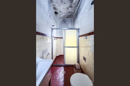 Casa à venda com 1000m², 3 quartos e 2 vagasBanheiro 1
