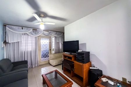 Casa à venda com 1000m², 3 quartos e 2 vagasSala