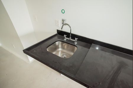 Cozinha de kitnet/studio à venda com 1 quarto, 28m² em Vila Clementino, São Paulo
