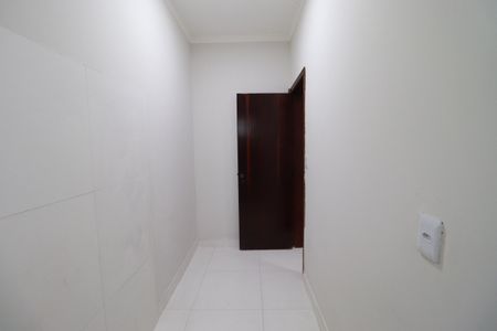 Casa para alugar com 80m², 2 quartos e 1 vagaÁrea de serviço 