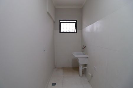 Casa para alugar com 80m², 2 quartos e 1 vagaÁrea de serviço 