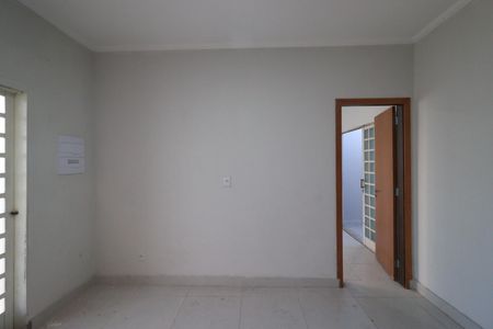 Casa para alugar com 100m², 2 quartos e 1 vagaSala
