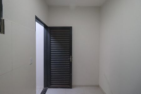 Casa para alugar com 100m², 2 quartos e 1 vagaQuarto de serviço 