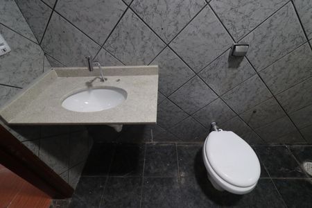 Casa para alugar com 100m², 2 quartos e 1 vagaBanheiro 