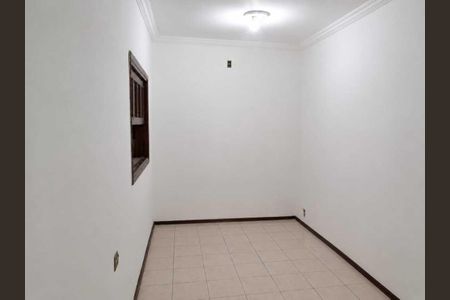 Casa de condomínio para alugar com 800m², 2 quartos e 8 vagasQuarto