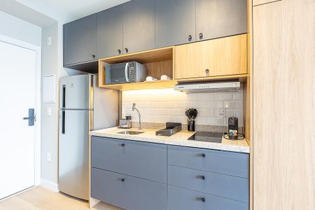 Studio para alugar com 30m², 1 quarto e sem vaga Studio para alugar com 30m², 1 quarto e sem vagaCozinha