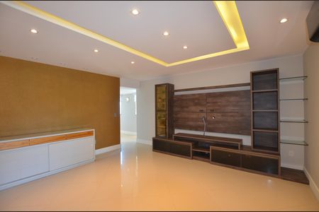 Apartamento à venda com 215m², 3 quartos e 2 vagasSala
