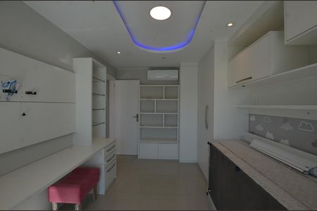 Apartamento à venda com 215m², 3 quartos e 2 vagasQuarto 3