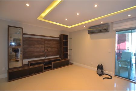 Sala de apartamento à venda com 3 quartos, 215m² em Vila Valqueire, Rio de Janeiro