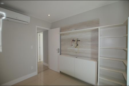 Apartamento à venda com 215m², 3 quartos e 2 vagasQuarto 2