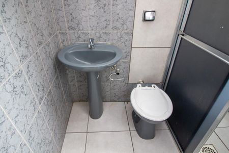 Casa para alugar com 67m², 2 quartos e 1 vagaBanheiro