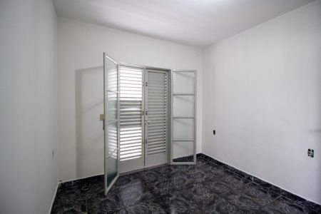 Casa para alugar com 67m², 2 quartos e 1 vagaQuarto 1