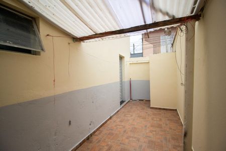 Casa para alugar com 67m², 2 quartos e 1 vagaÁrea de Serviço
