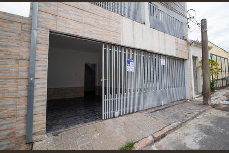 Casa para alugar com 67m², 2 quartos e 1 vagaFachada