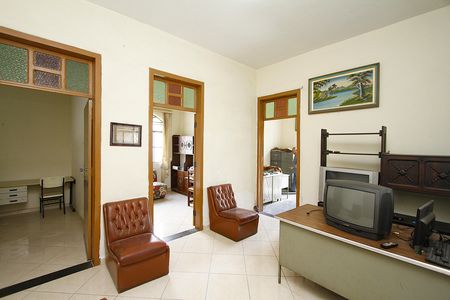 Sala de casa para alugar com 3 quartos, 120m² em Carlos Prates, Belo Horizonte