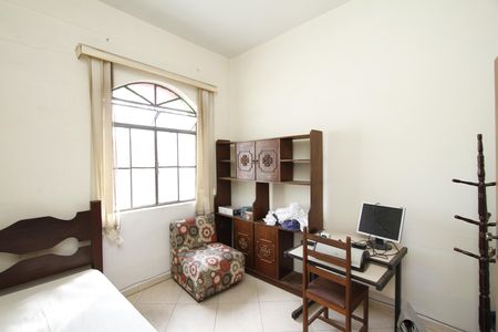 Casa para alugar com 120m², 3 quartos e 2 vagasQuarto 1