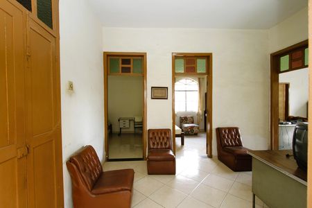 Sala de casa para alugar com 3 quartos, 120m² em Carlos Prates, Belo Horizonte