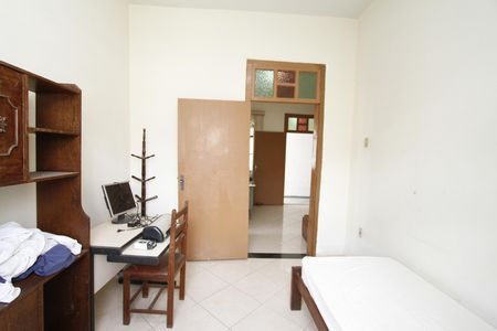 Quarto 1 de casa para alugar com 3 quartos, 120m² em Carlos Prates, Belo Horizonte