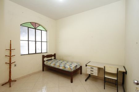 Casa para alugar com 120m², 3 quartos e 2 vagasQuarto 2