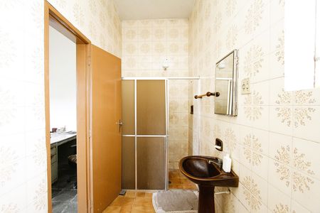 Casa para alugar com 120m², 3 quartos e 2 vagasBanheiro Social