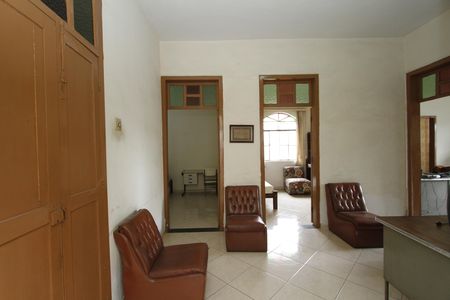 Sala de casa para alugar com 3 quartos, 120m² em Carlos Prates, Belo Horizonte