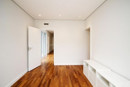 Casa de condomínio para alugar com 400m², 4 quartos e 6 vagas Casa de condomínio para alugar com 400m², 4 quartos e 6 vagasSuíte 1