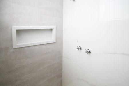 Casa de condomínio para alugar com 400m², 4 quartos e 6 vagas Casa de condomínio para alugar com 400m², 4 quartos e 6 vagasBanheiro Suíte 2