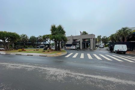 Casa de condomínio para alugar com 400m², 4 quartos e 6 vagas Casa de condomínio para alugar com 400m², 4 quartos e 6 vagasFachada Condomínio