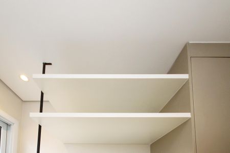Casa de condomínio para alugar com 400m², 4 quartos e 6 vagas Casa de condomínio para alugar com 400m², 4 quartos e 6 vagasLavanderia