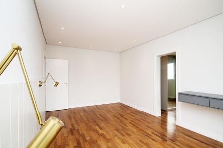Casa de condomínio para alugar com 400m², 4 quartos e 6 vagas Casa de condomínio para alugar com 400m², 4 quartos e 6 vagasSuíte 4