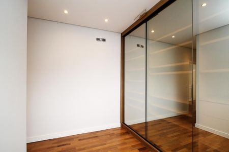 Casa de condomínio para alugar com 400m², 4 quartos e 6 vagas Casa de condomínio para alugar com 400m², 4 quartos e 6 vagasSuíte 3