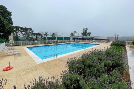 Casa de condomínio para alugar com 400m², 4 quartos e 6 vagas Casa de condomínio para alugar com 400m², 4 quartos e 6 vagasÁrea comum - Piscina