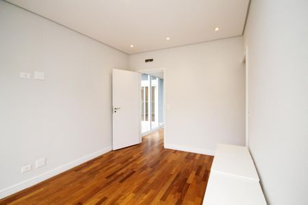 Casa de condomínio para alugar com 400m², 4 quartos e 6 vagas Casa de condomínio para alugar com 400m², 4 quartos e 6 vagasSuíte 1
