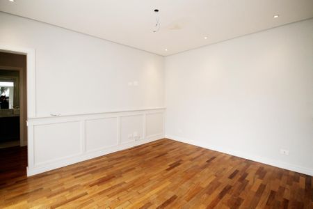 Casa de condomínio para alugar com 400m², 4 quartos e 6 vagas Casa de condomínio para alugar com 400m², 4 quartos e 6 vagasSuíte 2