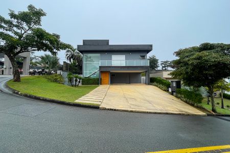 Casa de condomínio para alugar com 400m², 4 quartos e 6 vagas Casa de condomínio para alugar com 400m², 4 quartos e 6 vagasFachada Casa