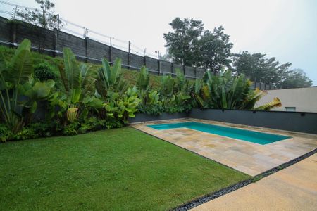 Casa de condomínio para alugar com 400m², 4 quartos e 6 vagas Casa de condomínio para alugar com 400m², 4 quartos e 6 vagasPiscina
