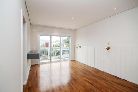 Casa de condomínio para alugar com 400m², 4 quartos e 6 vagas Casa de condomínio para alugar com 400m², 4 quartos e 6 vagasSuíte 4