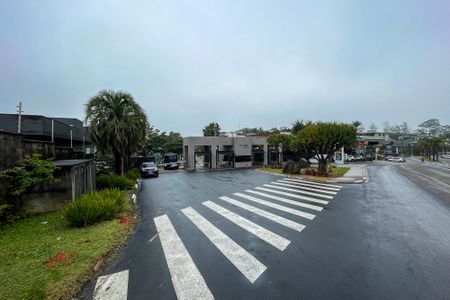 Casa de condomínio para alugar com 400m², 4 quartos e 6 vagas Casa de condomínio para alugar com 400m², 4 quartos e 6 vagasFachada Condomínio