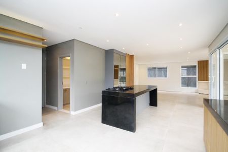 Casa de condomínio para alugar com 400m², 4 quartos e 6 vagas Casa de condomínio para alugar com 400m², 4 quartos e 6 vagasCozinha