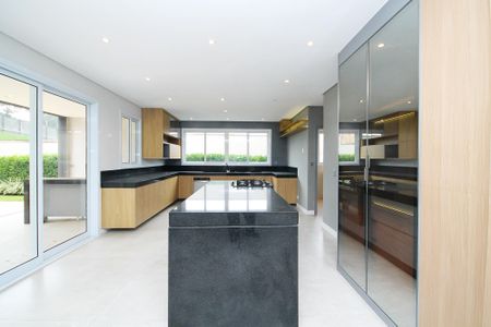 Casa de condomínio para alugar com 400m², 4 quartos e 6 vagas Casa de condomínio para alugar com 400m², 4 quartos e 6 vagasCozinha