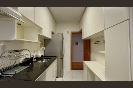 Cozinha de apartamento para alugar com 2 quartos, 78m² em Consolação, São Paulo